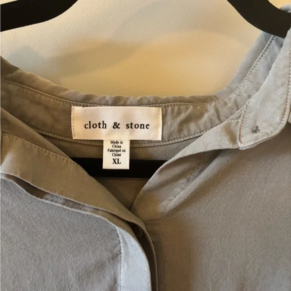 cloth & stone Sage Green Tie-Front Button Down Shirt - Boho, Spring, Summer - Picture 4 of 6